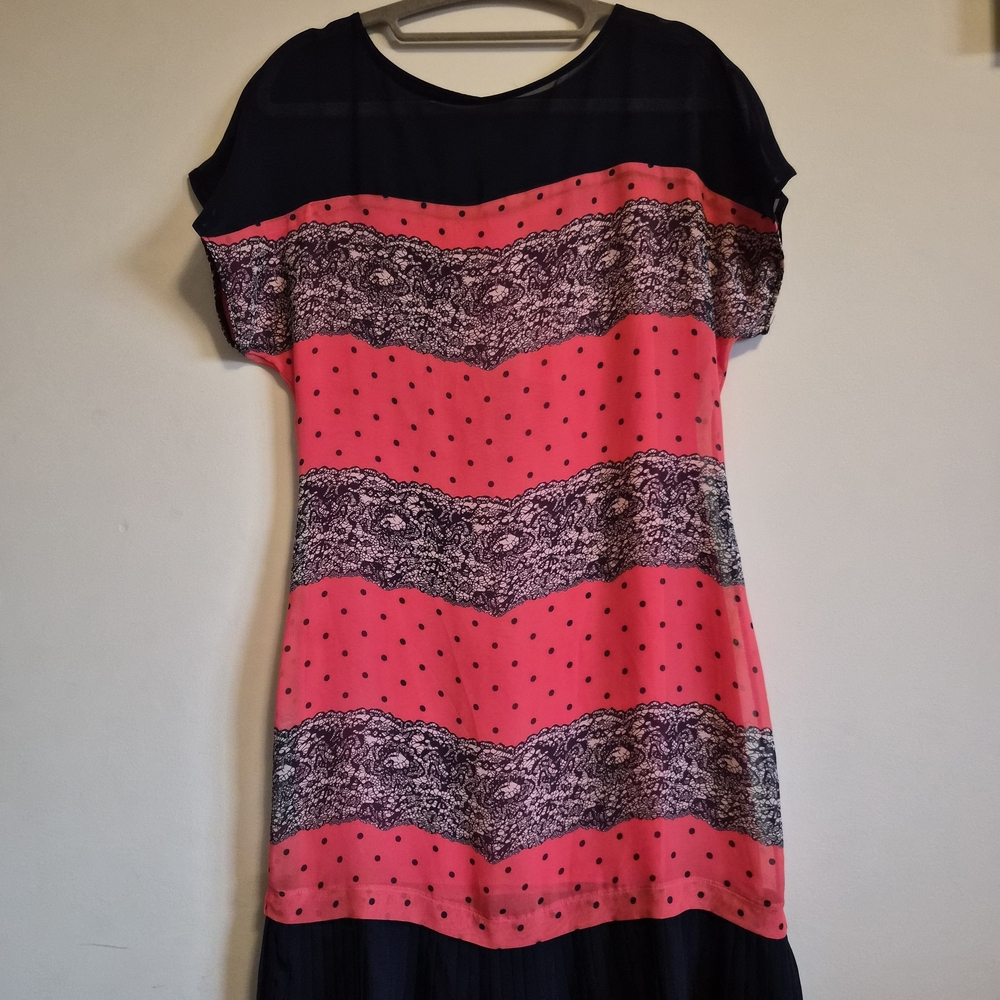 Elegant Pink and Black Lace Mini Dress